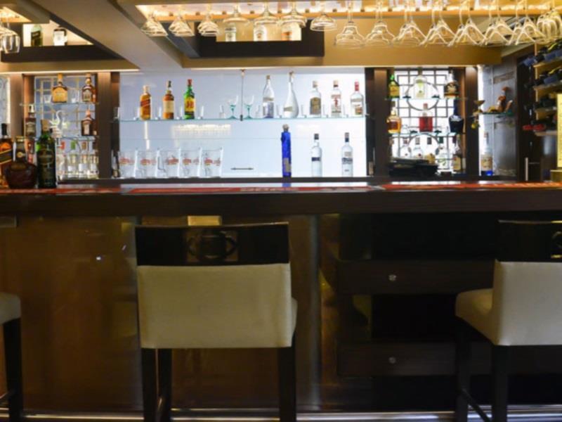 Rama Krishna Hotel Мумбай Екстериор снимка